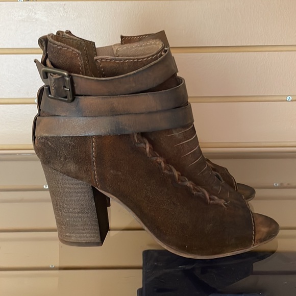 Diba True. Open toe booties - Picture 3 of 7